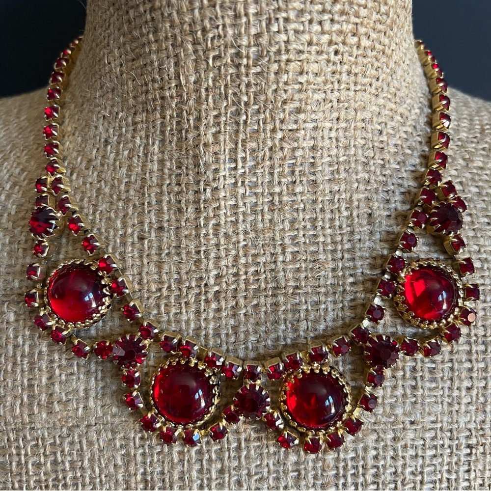 Vintage ruby red rhinestone choker necklace.